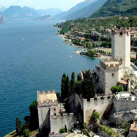 Villa Golf Holidays Soiano Del Lago